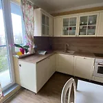 Апартаменти Bratislava, Bagra Family Apartment, Bathtub, Balcony, Free Parking, 6km Old Town *