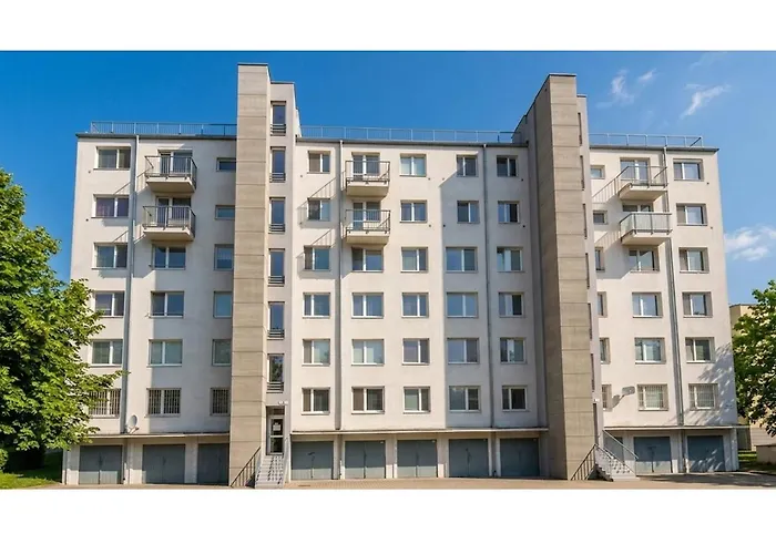 Bratislava, Bagra Family Apartment, Bathtub, Balcony, Free Parking, 6km Old Town 公寓 布拉迪斯拉发
