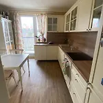 Bratislava, Bagra Family Apartment, Bathtub, Balcony, Free Parking, 6km Old Town Appartamento