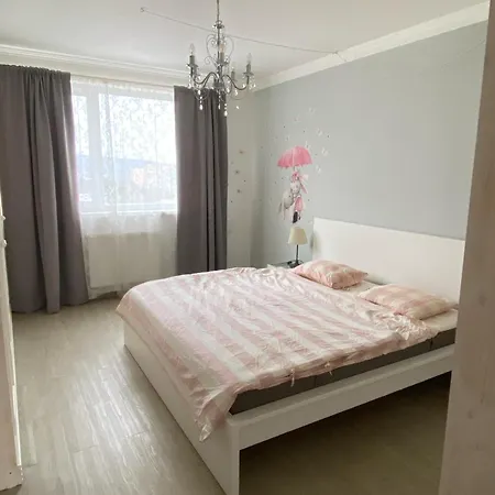 Appartamento Bratislava, Bagra Family Apartment, Bathtub, Balcony, Free Parking, 6km Old Town *