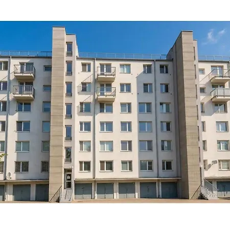 Bratislava, Bagra Family Apartment, Bathtub, Balcony, Free Parking, 6km Old Town Appartamento Bratislava